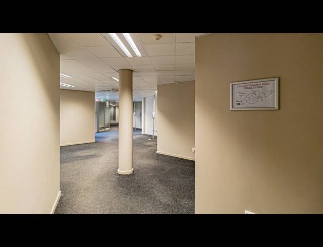 357M² OFFICE TO LET IN PARKTOWN